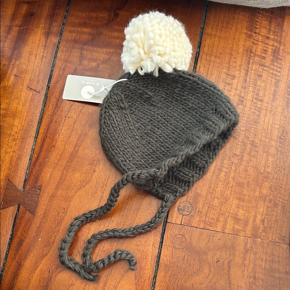 Green Knit Pom-Pom Hat for Kids - Ari Bonnet Hat, Rifle Green NWT